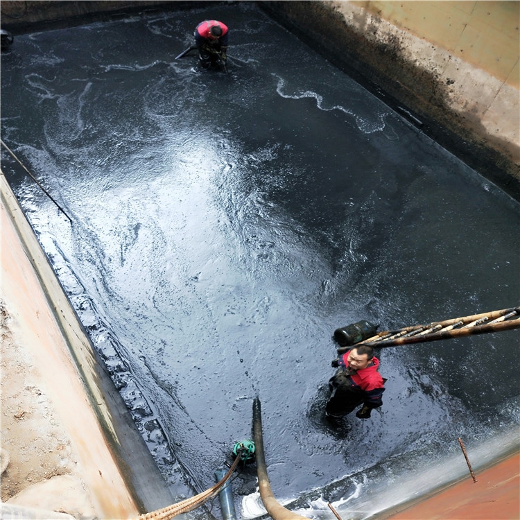雷波废水池清理